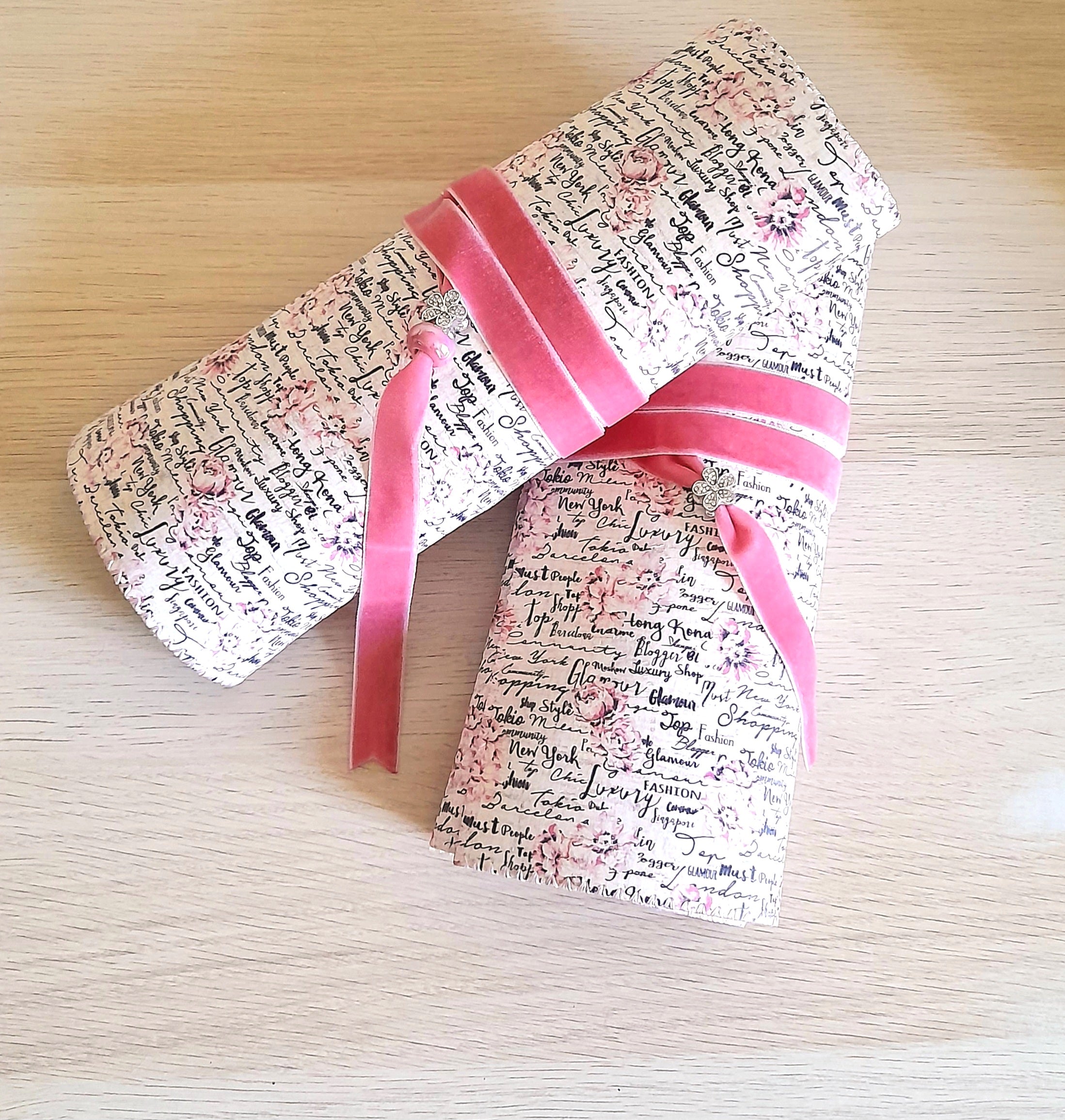 Sash & Co - Cork Writing Pink Flowers Makeup Bag