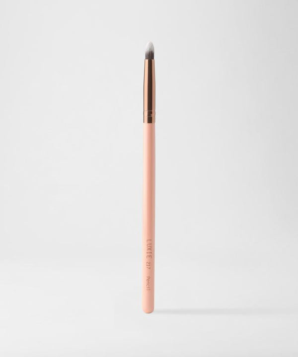 Luxie Beauty - 217 Pencil Eye Brush: Rose Gold